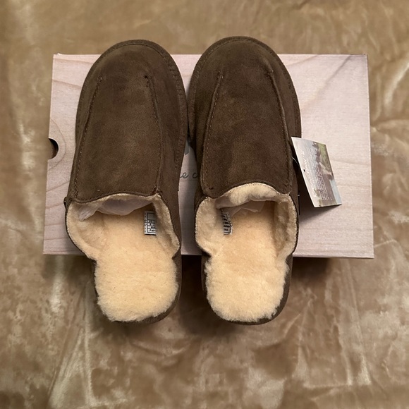 BEARPAW Mens “Saxon” slipper. Size 8 - Picture 2 of 11